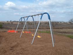 Tripod 2 Bay Medium Swing